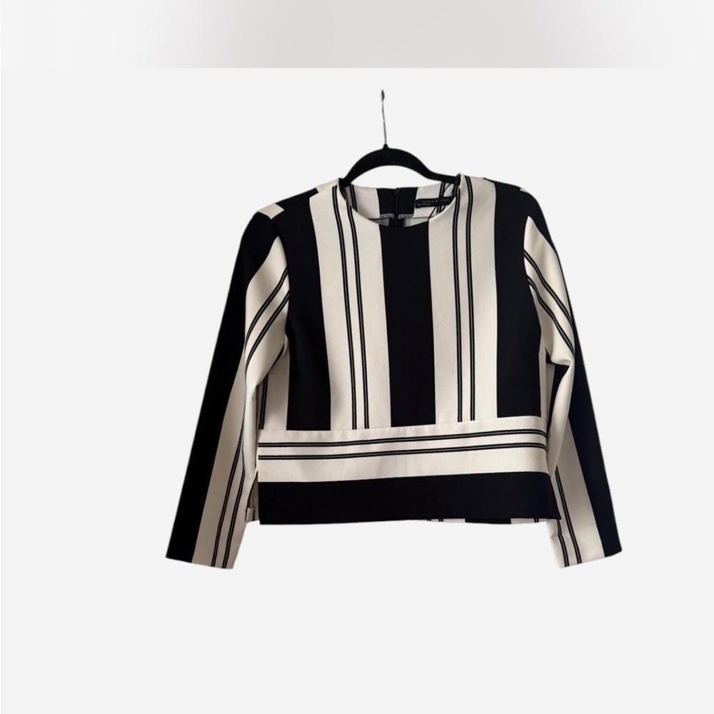 Great condition. Zara Black long sleeve Blouse-Woman Studio Collection.